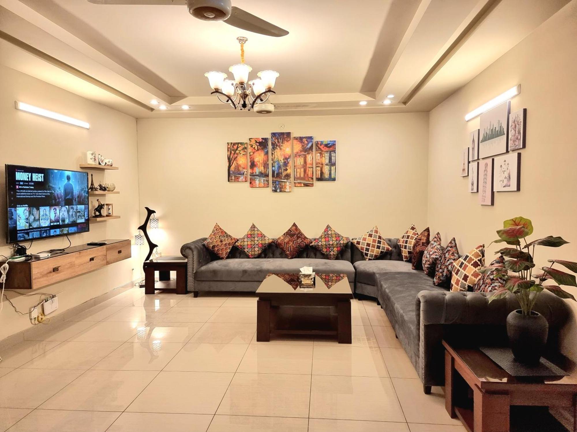 Executive 3 Bedrooms Apartment In Bahria Town Rawalpindi Exterior photo